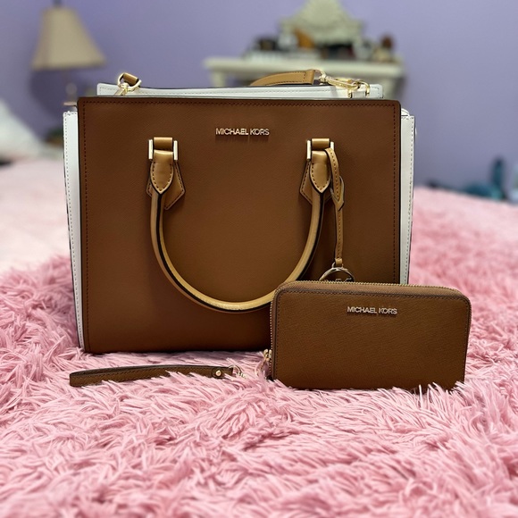 SOLD!!! Basically Brand NWOT Michael Kors Handbag & Wallet bundle - Picture 10 of 16